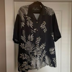 Tommy Bahama collared shirt size XL